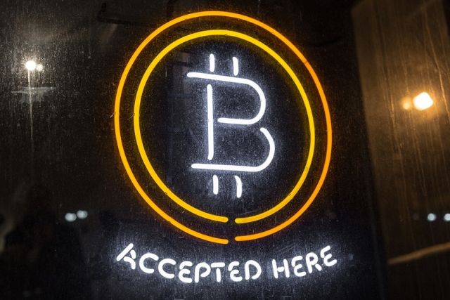 Gubernator Kalifornii legalizuje Bitcoin
